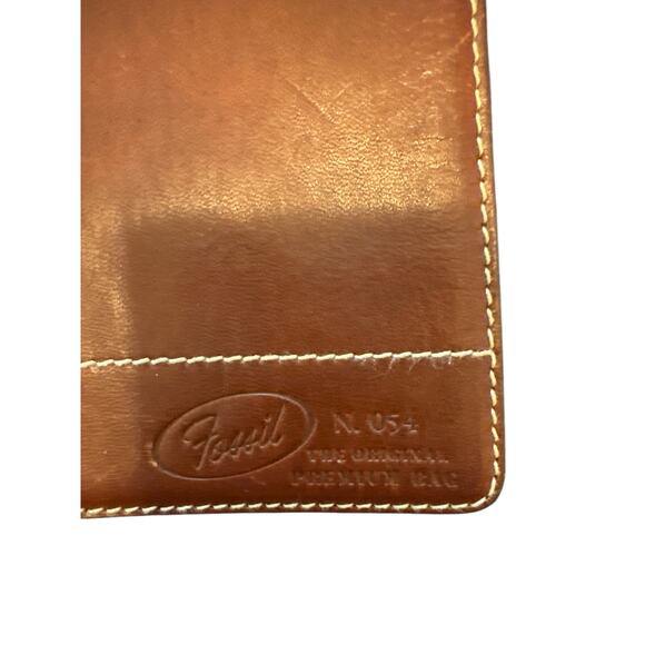 Fossil Denim and brown leather small messenger bag with adjustable crossbody - Picture 8 of 9